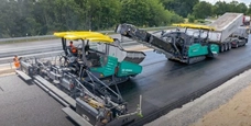 New Paver working,New Vogele Paver working